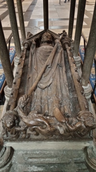 WALTER DE GRAY (&dagger; 1255)