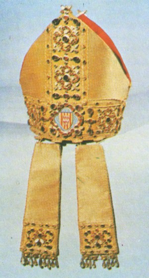 Mitra del siglo XIX. Catedral de Gerona