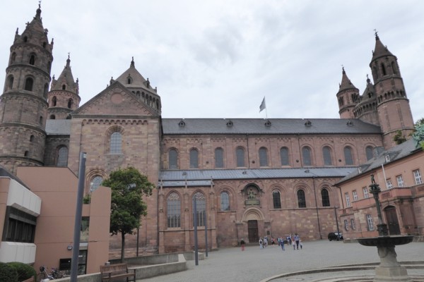 WORMS, CONFERENCIAS DE